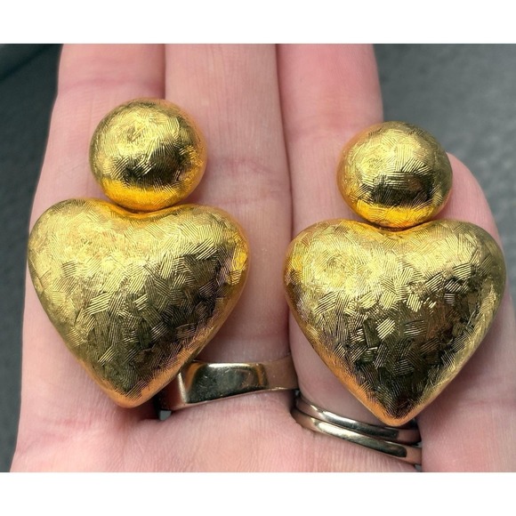The Unbranded Brand Jewelry - Vintage 80s Large Puffy Heart Earrings Textured Gold Tone Retro Pierced Runway